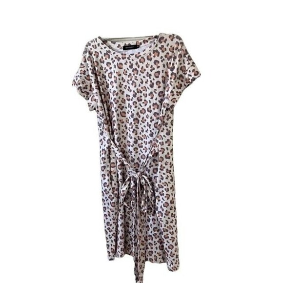 Merokeety Boutique NWT Tie Front Leopard Print Midi Dress Size XL - Picture 3 of 7